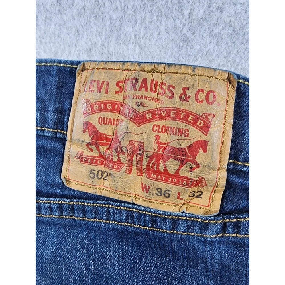 Levis 502 Men's Denim Jeans, 36x32(30), Straight Leg, Relaxed Fit, Dark Wash